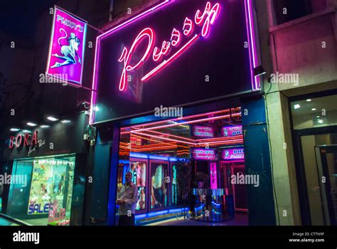 sex shop pigalle|Erotic Shop Pigalle 